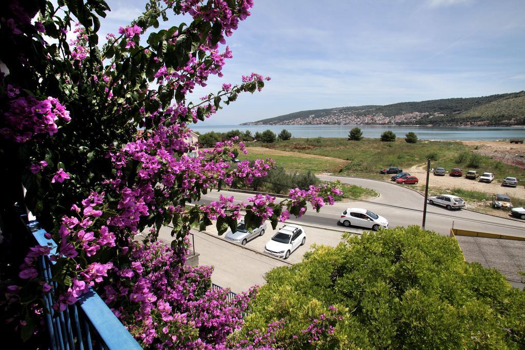 Apartments Irena Trogir Buitenkant foto