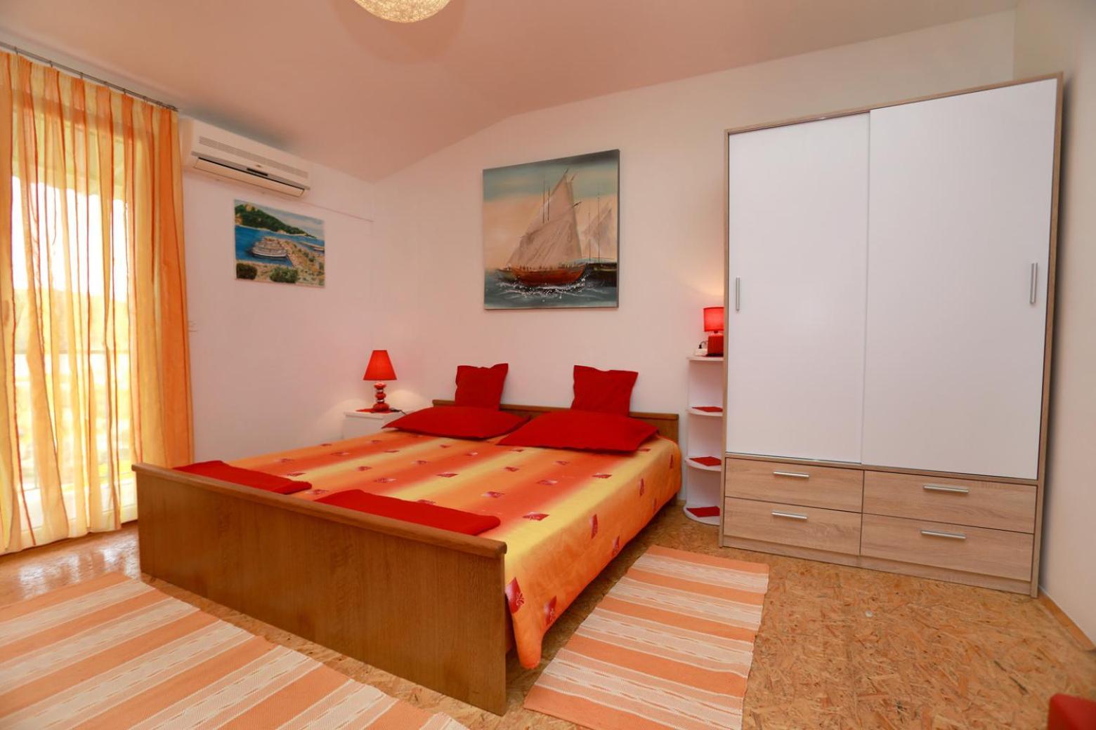 Apartments Irena Trogir Buitenkant foto